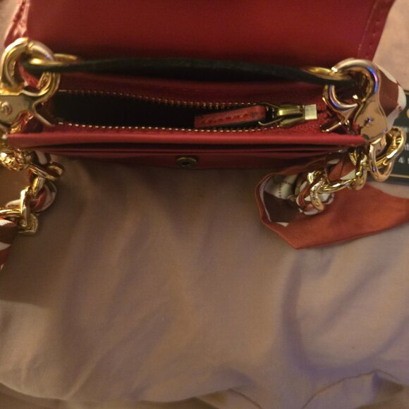 Gucci Red Marmont Mini Wallet NWOT Full Inclusion - Picture 5 of 10